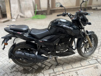 Black TVS Apache RTR 200 4V