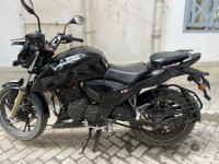 Black TVS Apache RTR 200 4V