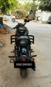 Stealth Black Royal Enfield Classic Stealth Black