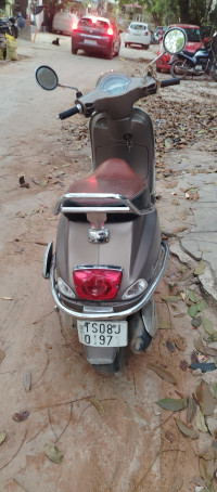 Matt Brown Vespa VX 125