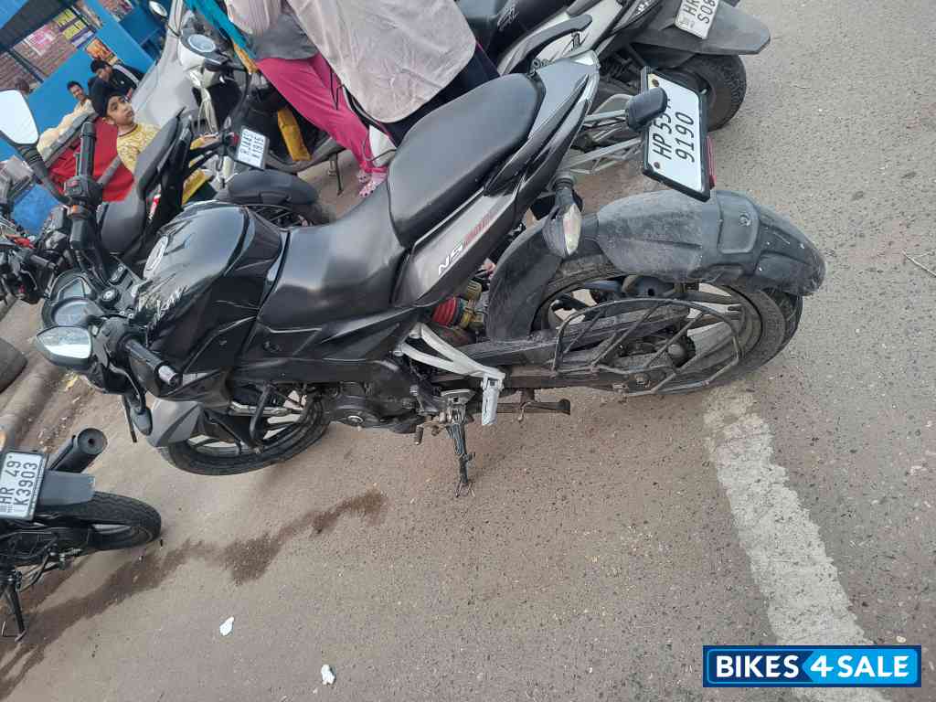 Bajaj Pulsar NS200