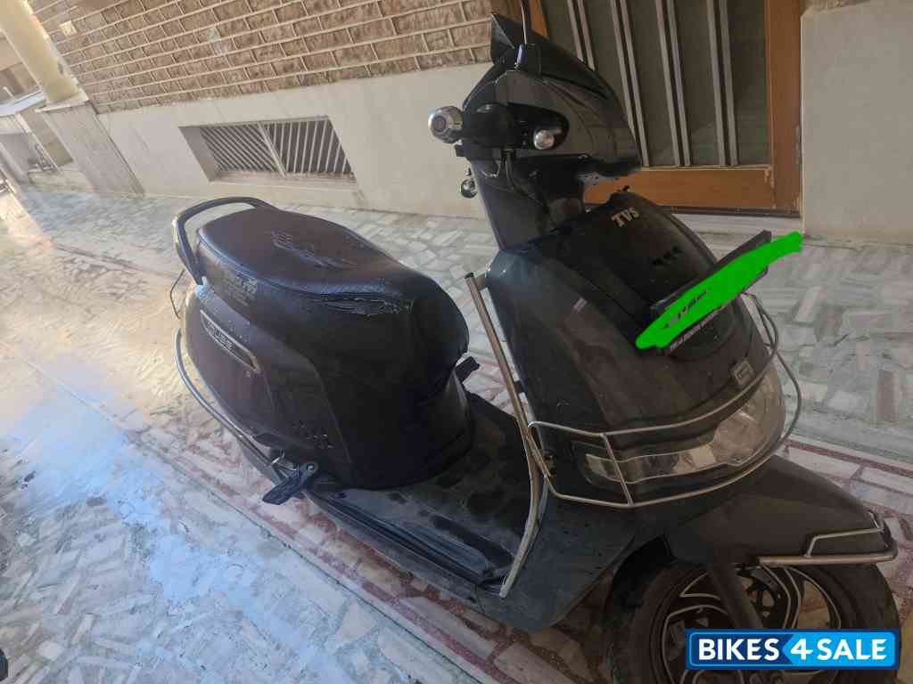 TVS iQube S