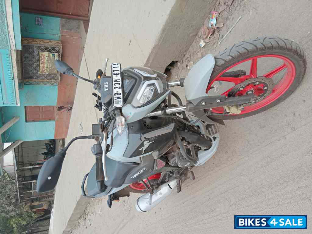 TVS Raider 125 Marvel Super Squad Edition