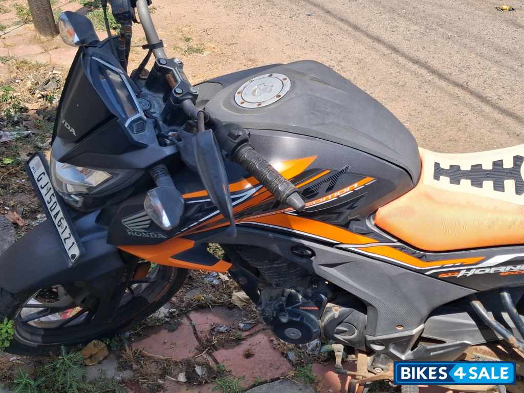 Honda CB Hornet 160R