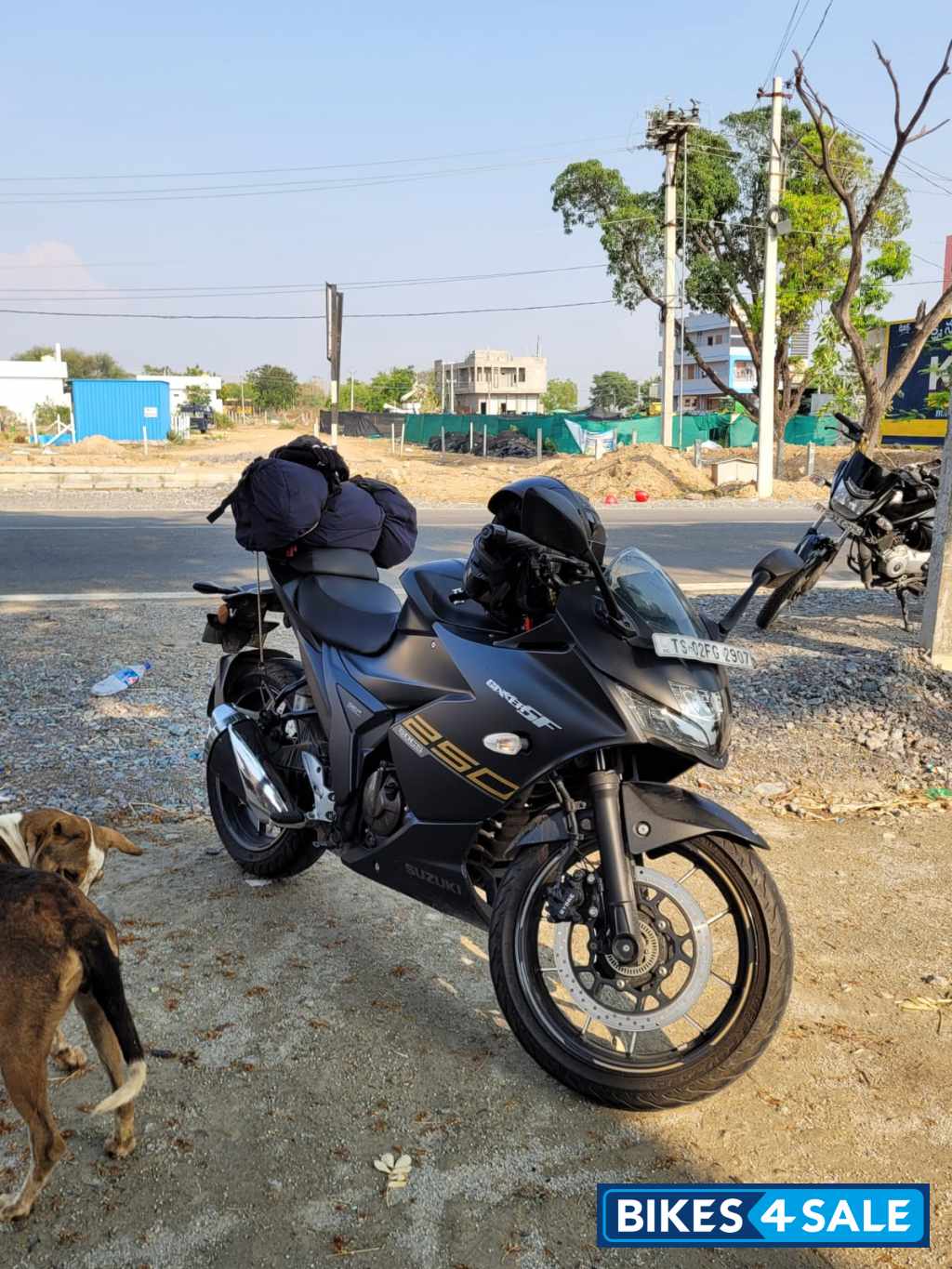 Matte Black Suzuki Gixxer SF 250 BS6