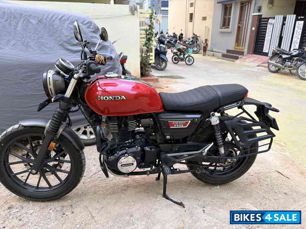 Honda CB350RS DLX 2025