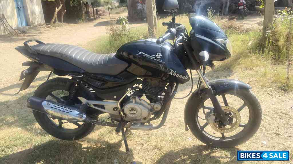 Black Bajaj Pulsar 150 DTSi