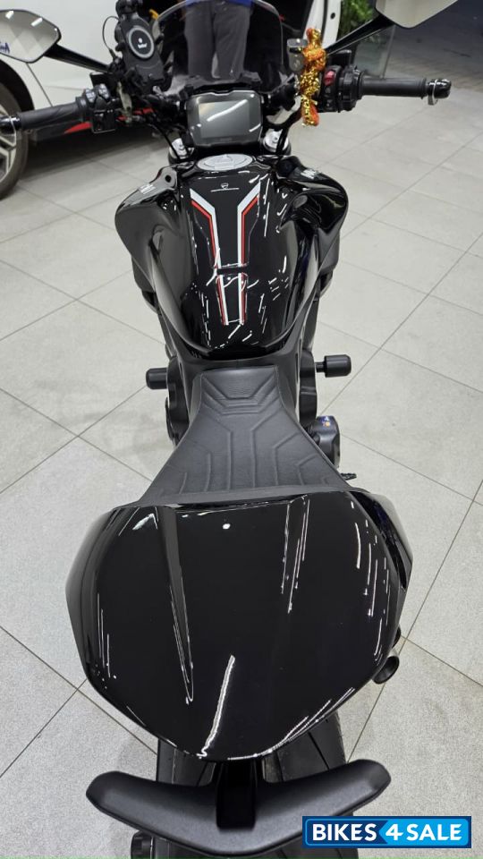 Black Ducati Diavel V4