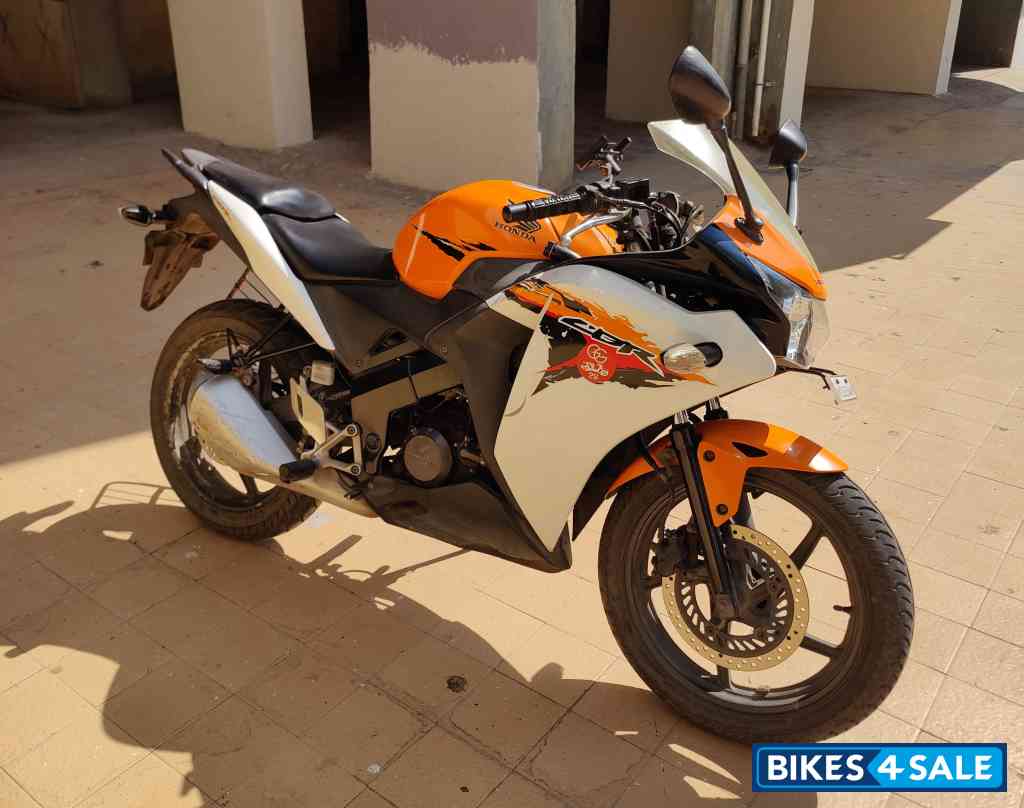 Repsol Honda CBR 150R