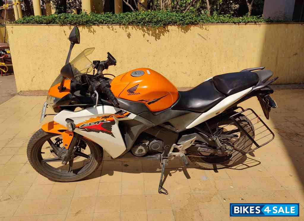 Repsol Honda CBR 150R