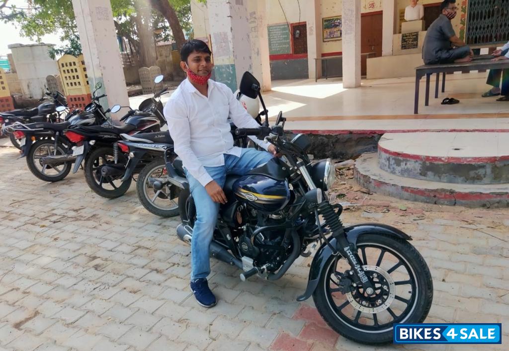 Bajaj Avenger Street 150