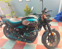 Dapper Grey Royal Enfield Hunter 350 Metro