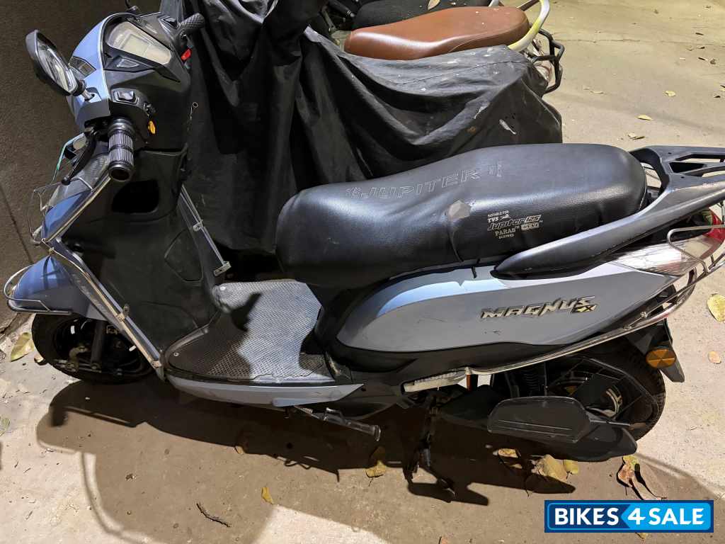 Metallic Blue Ampere Magnus