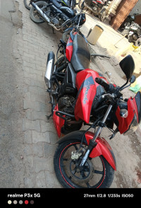 Red TVS Apache RTR 160