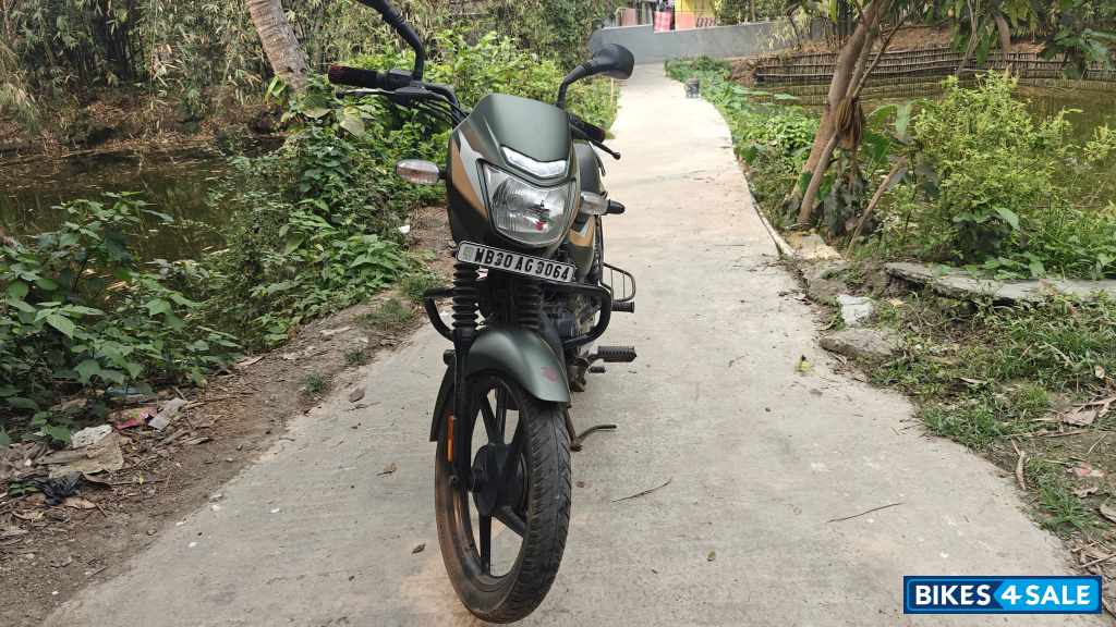 Matte Wild Green Bajaj CT 110 ES