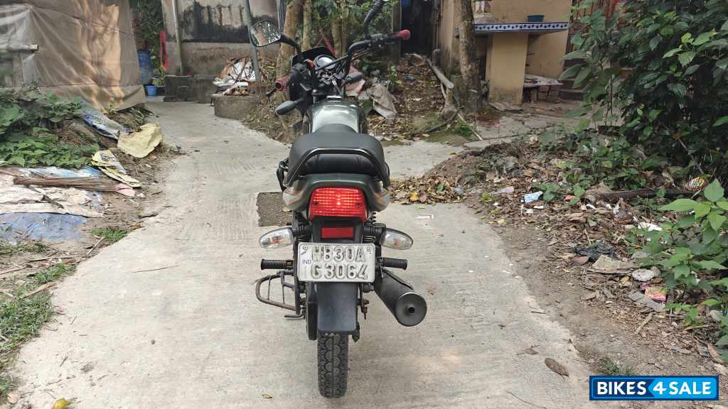 Matte Wild Green Bajaj CT 110 ES