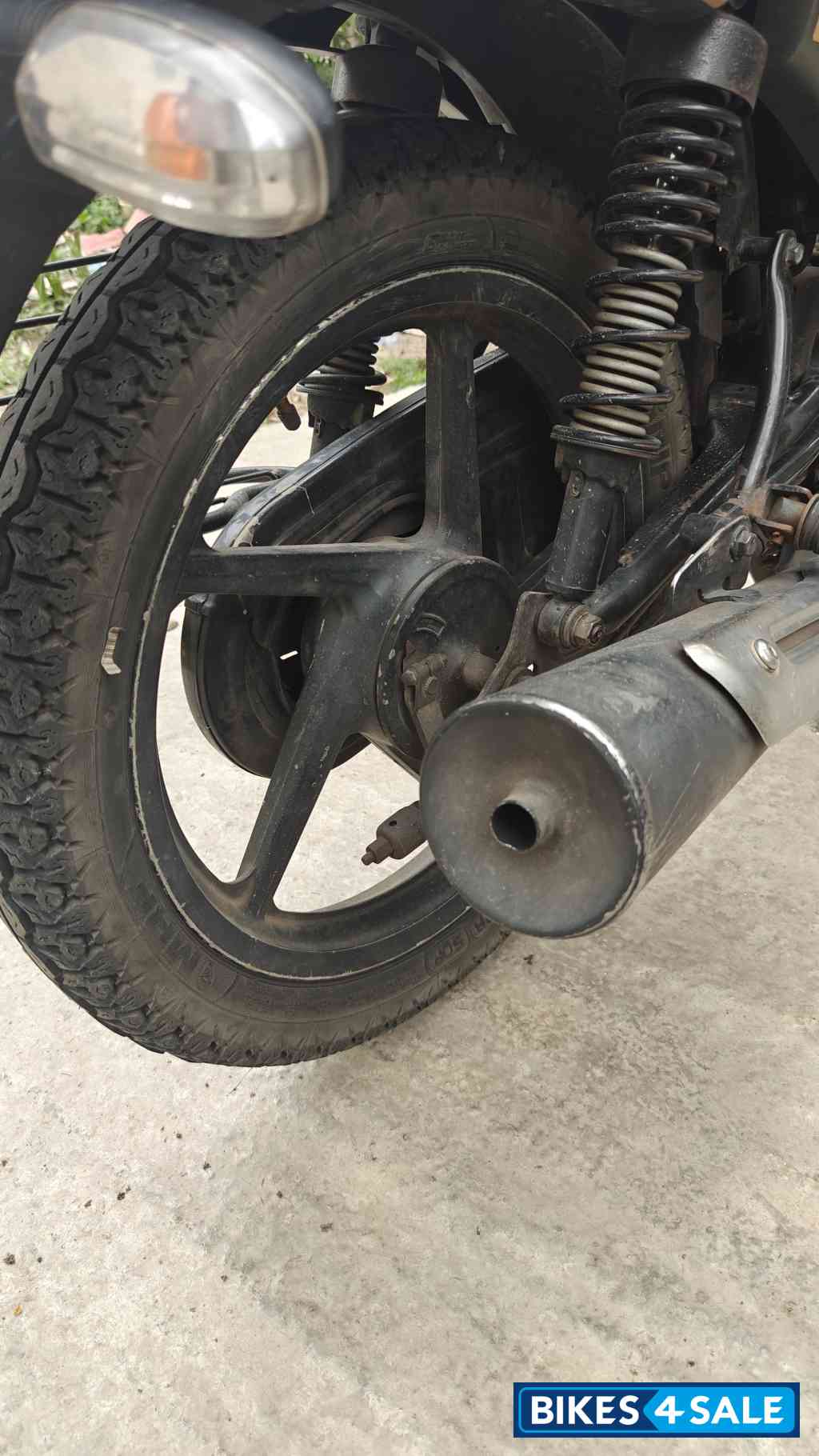 Matte Wild Green Bajaj CT 110 ES