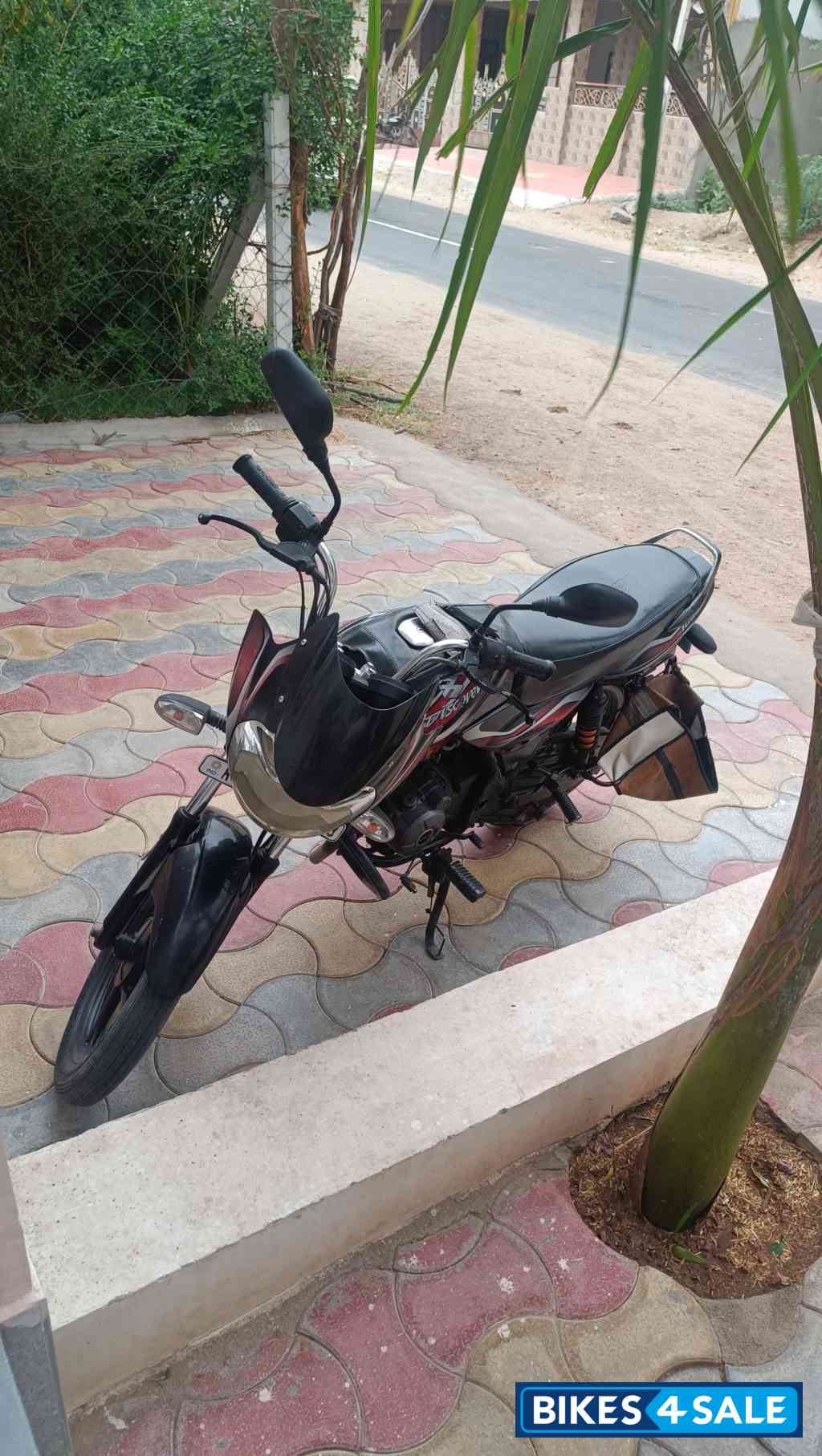 Bajaj Discover 100