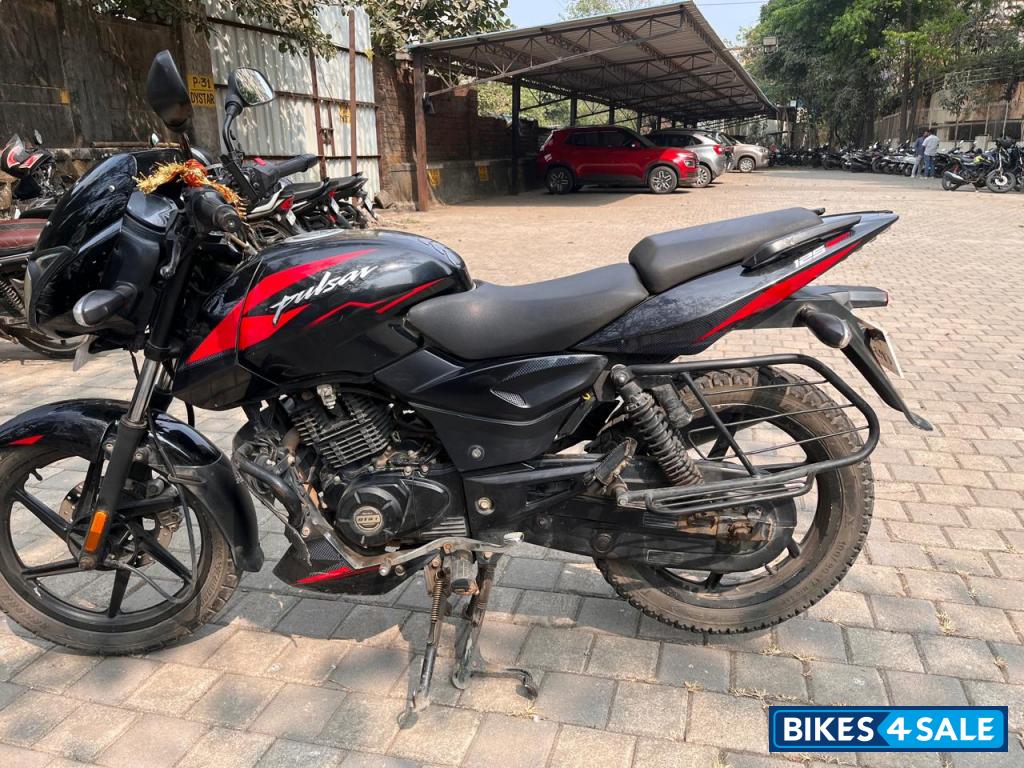 Bajaj Pulsar 125