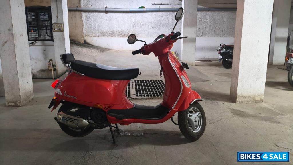 Vespa ZX 125 BS6 Vespa ZX 125 BS6