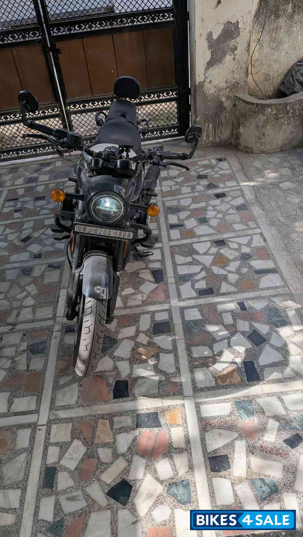 Royal Enfield Shotgun 650