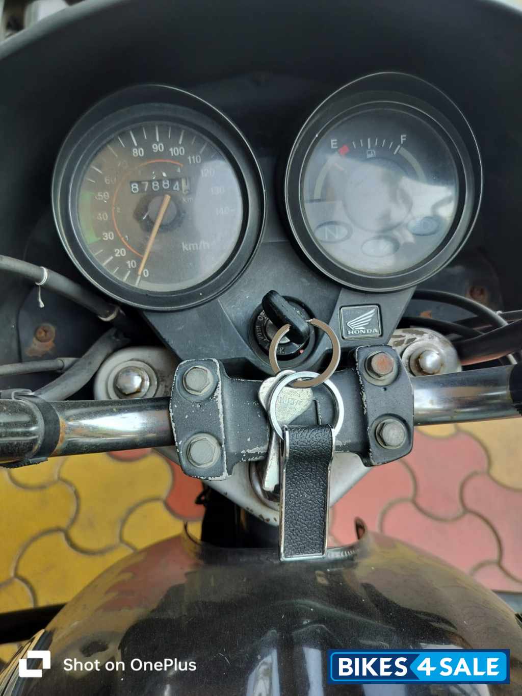 Black Honda Shine 125