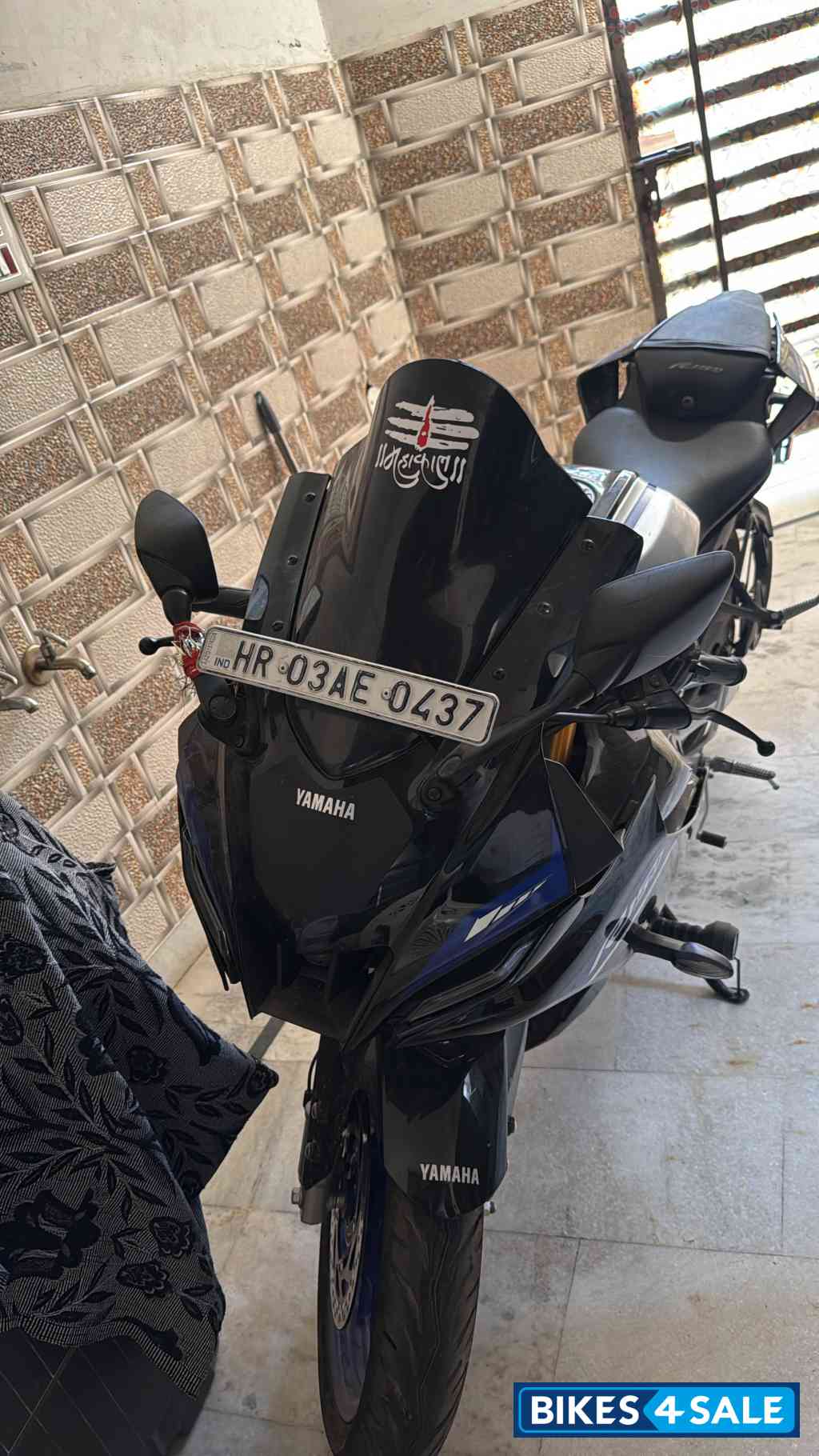 Yamaha R15M