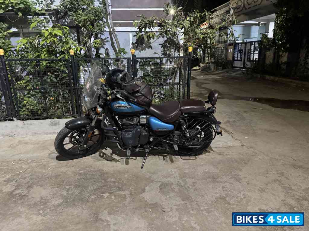 Royal Enfield Meteor 350 Supernova