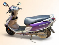 TVS Zest 110 Gloss Series