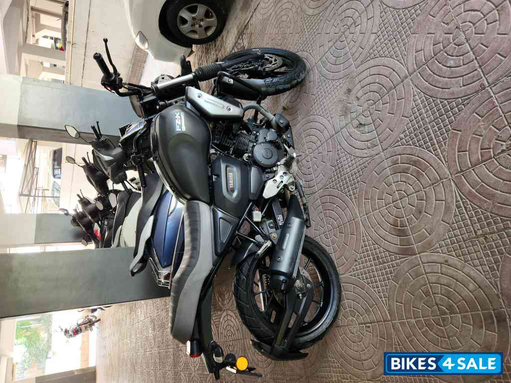 Matte Black Yamaha FZ-X