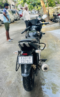 Bajaj Pulsar 220 DTSi