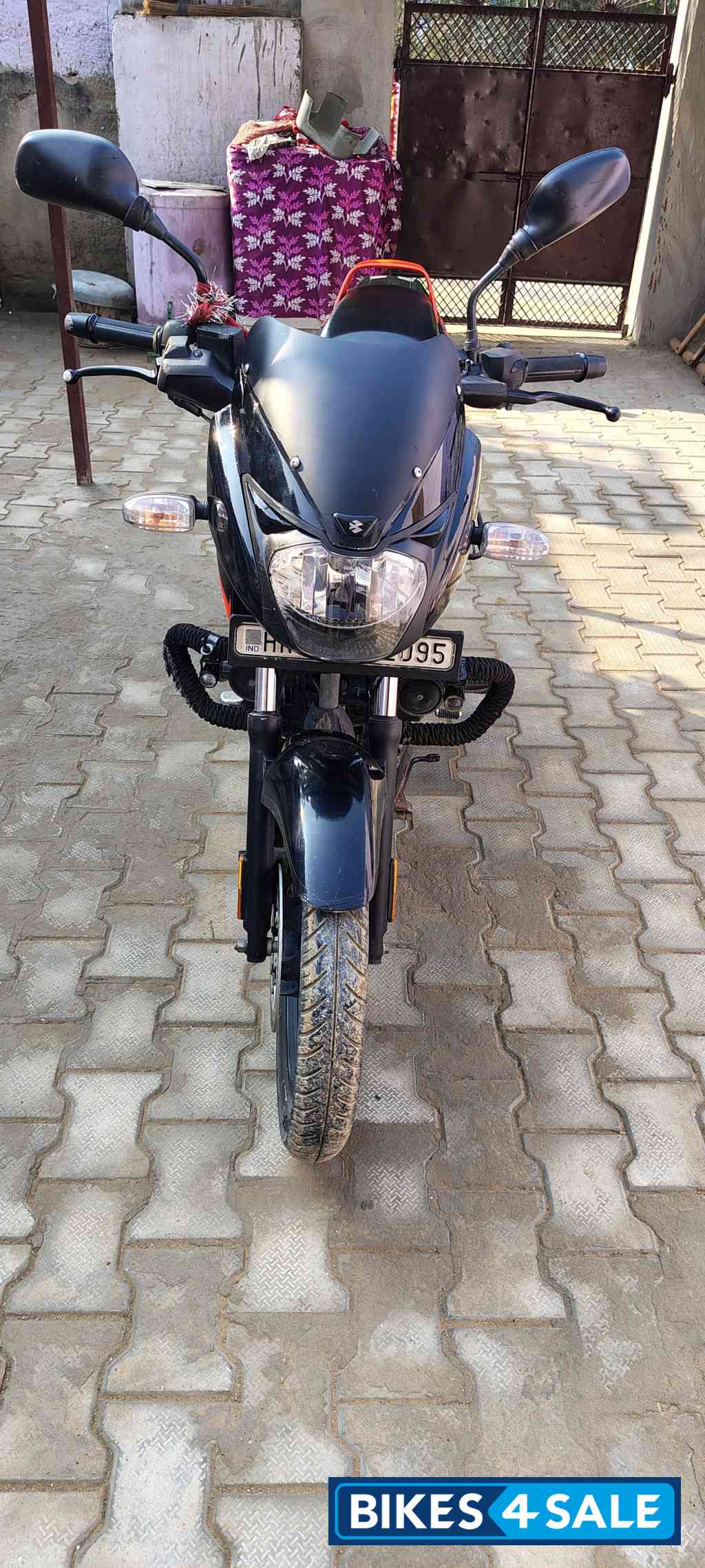 Bajaj Pulsar 125