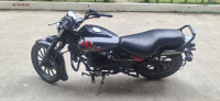 Bajaj Avenger Street 220