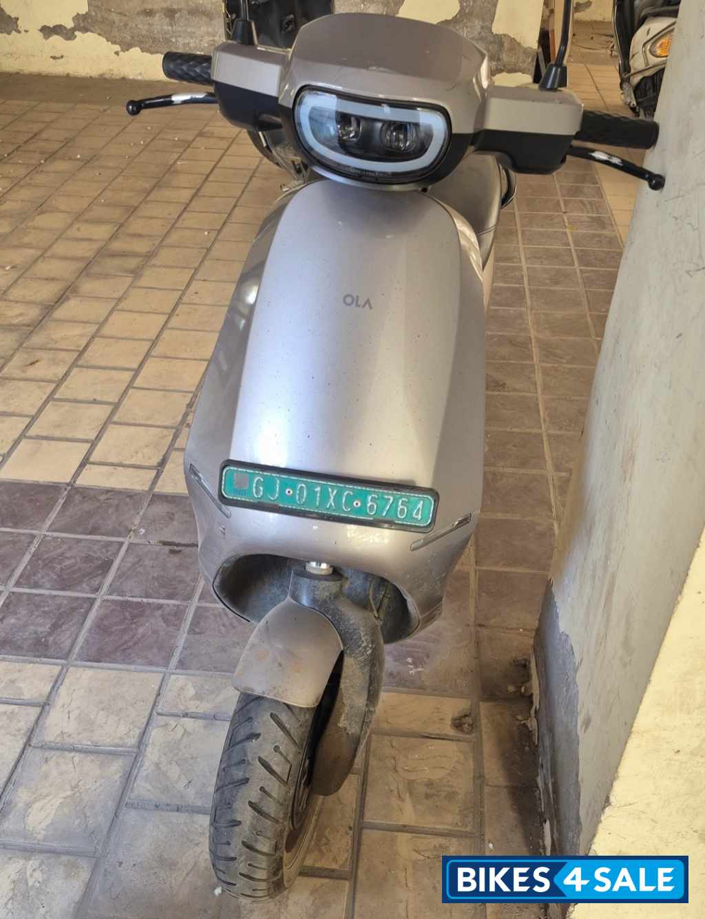 Silver Ola S1 Silver Ola S1