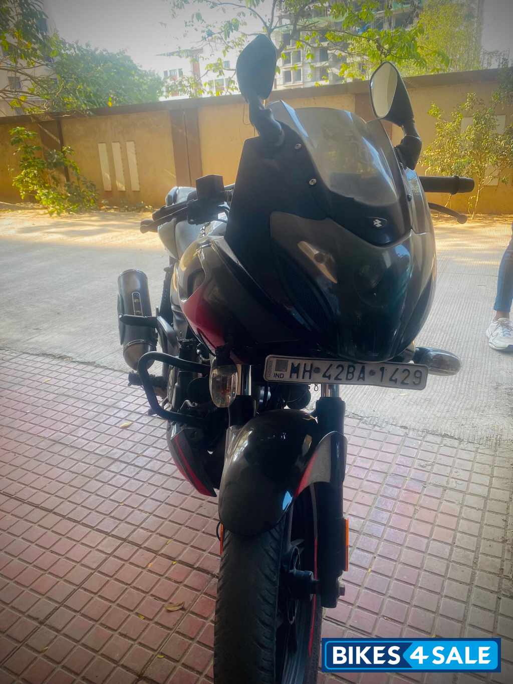 Bajaj Pulsar 220 DTSFi