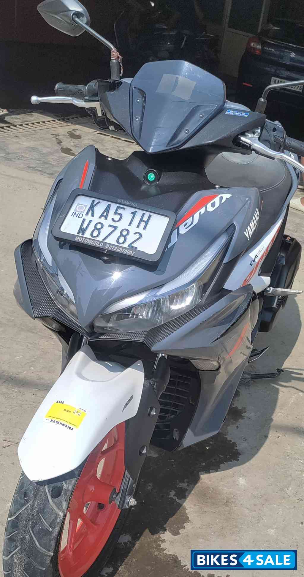 White Yamaha Aerox 155