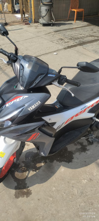White Yamaha Aerox 155