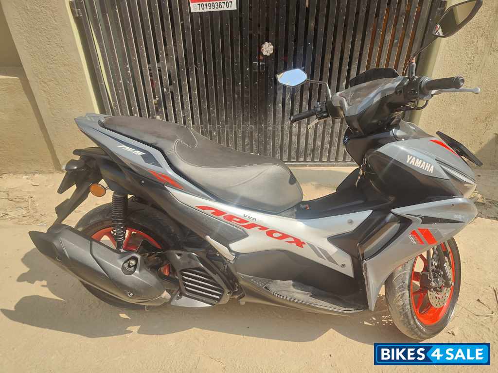 White Yamaha Aerox 155