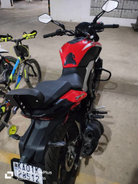 Red Bajaj Dominar 250