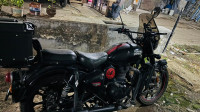 Royal Enfield Classic Stealth Black