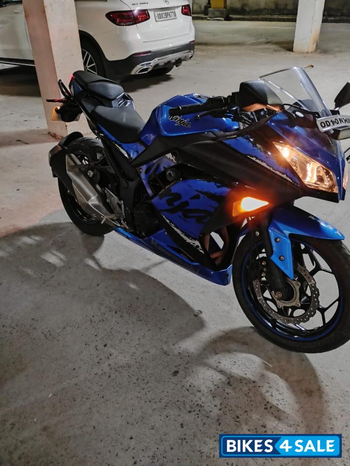 Kawasaki Ninja 300 BS6