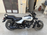 Bajaj Avenger Street 220 2019 Model