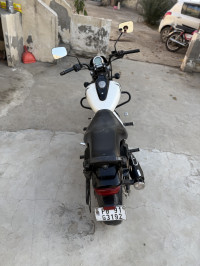 Bajaj Avenger Street 220