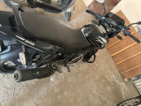 Bajaj Pulsar 125 Neon Disc Single Seat