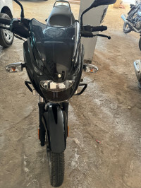 Bajaj Pulsar 125 Neon Disc Single Seat