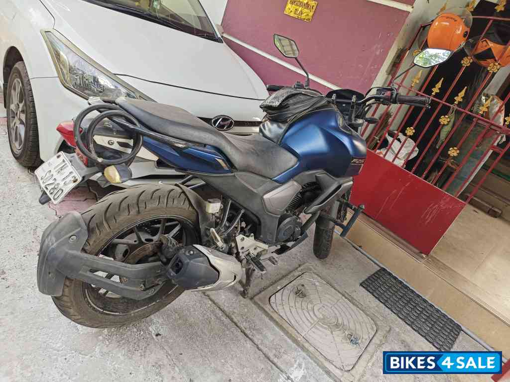 Yamaha FZ-S FI V3 Yamaha FZ-S FI V3