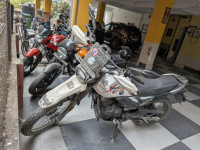 White Hero XPulse 200