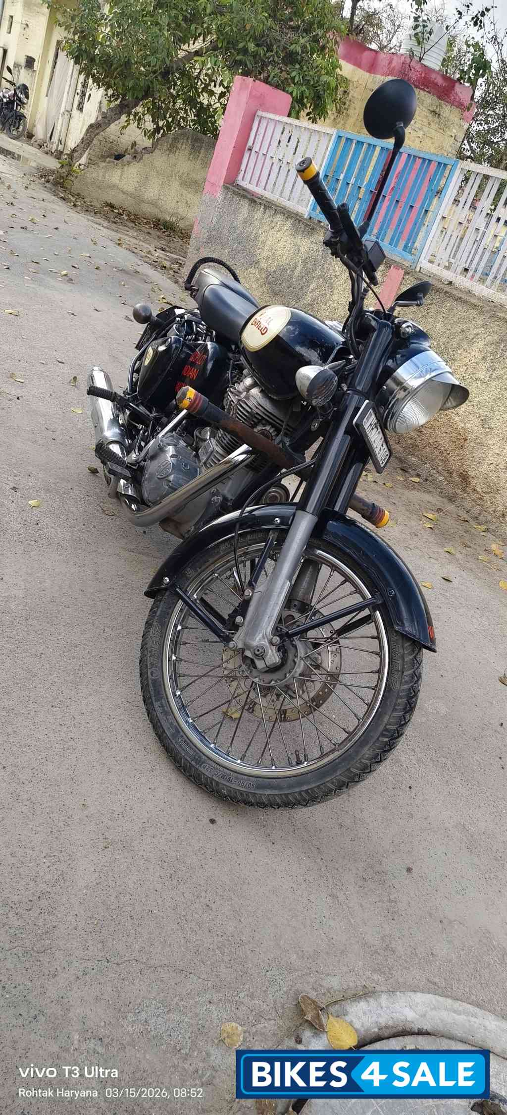 Black Royal Enfield Classic 350