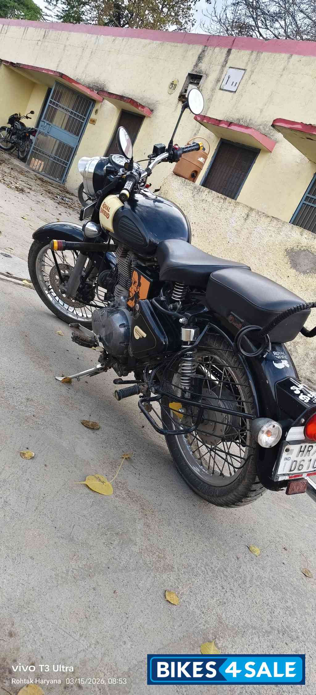 Black Royal Enfield Classic 350