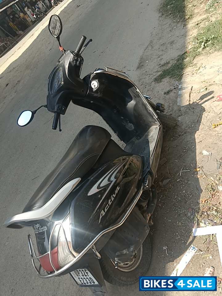 Black Honda Activa